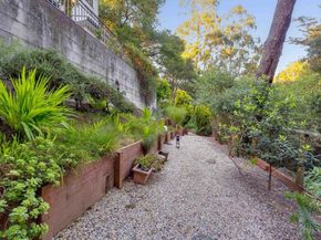 6048 Chelton Dr, Oakland CA 94611