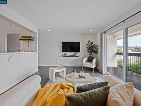 417 Evelyn Avenue 302, Albany CA 94706