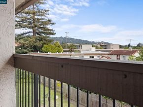 417 Evelyn Avenue 302, Albany CA 94706
