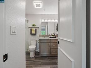417 Evelyn Avenue 302, Albany CA 94706