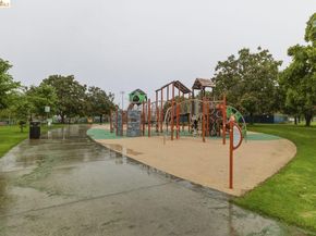 1324 Burnett St, Berkeley CA 94702