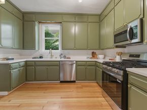 1324 Burnett St, Berkeley CA 94702