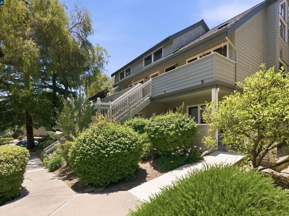 400 Suntree Ln 402, Pleasant Hill CA 94523