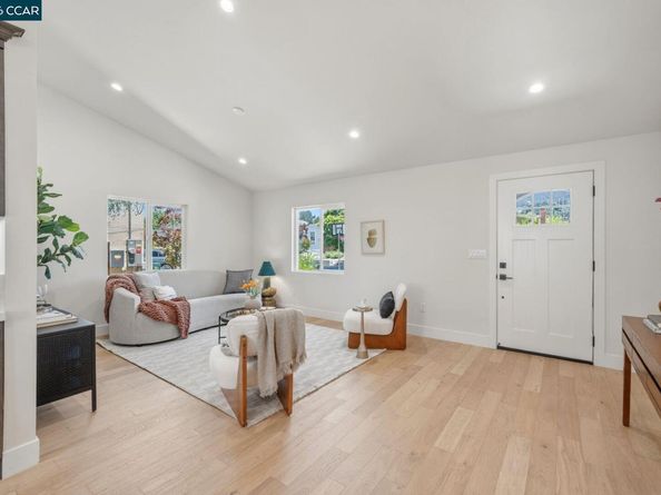 3017 Madeline St, Oakland CA 94602