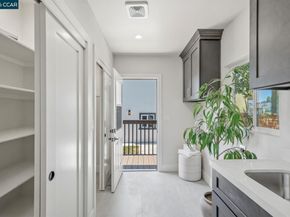 3017 Madeline St, Oakland CA 94602