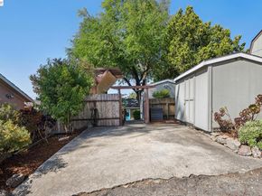 2452 Potomac St, Oakland CA 94602