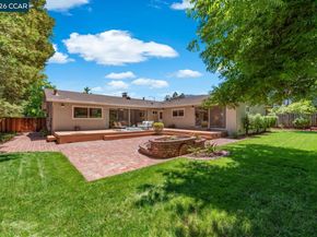 256 Mountaire Cir, Clayton CA 94517