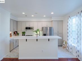 3730 Whitworth Dr, Dublin CA 94568