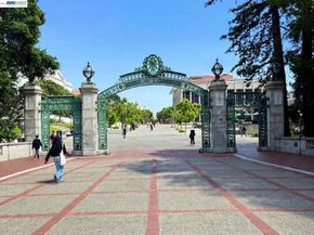 2366 Cedar St 3, Berkeley CA 94708