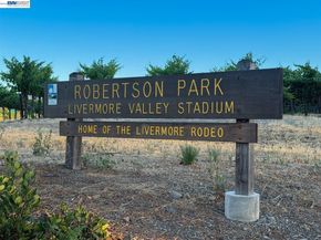 1149 Geneva St, Livermore CA 94550