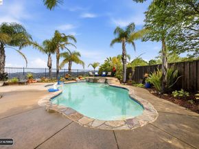 5336 Pacific Terrace Ct, Castro Valley CA 94552