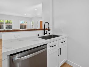 912-914 61st Street, Oakland CA 94608