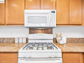 153 Gillette Pl 100, Livermore CA 94550