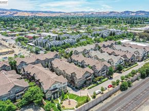 153 Gillette Pl 100, Livermore CA 94550