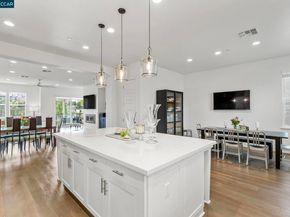 7195 Calistoga Ln, Dublin CA 94568