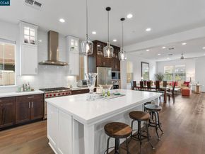 7195 Calistoga Ln, Dublin CA 94568