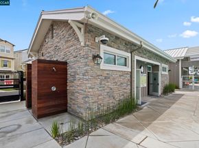 7195 Calistoga Ln, Dublin CA 94568