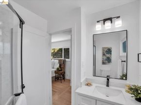 3830 Malcolm Ave, Oakland CA 94605