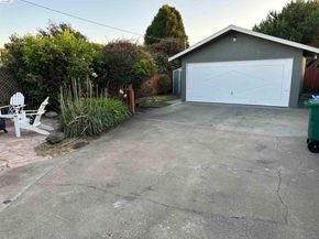 2426 West Street, Berkeley CA 94702
