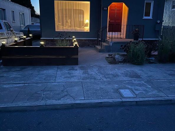 2426 West Street, Berkeley CA 94702