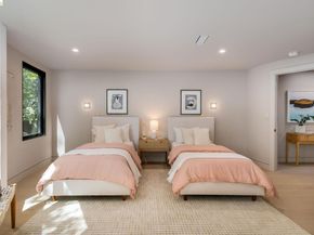 5645 Bacon Rd, Oakland CA 94619