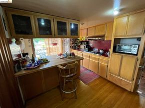 5284 Camino Alta Mira, Castro Valley CA 94546