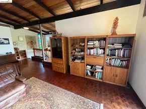 5284 Camino Alta Mira, Castro Valley CA 94546