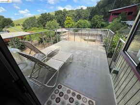 5284 Camino Alta Mira, Castro Valley CA 94546