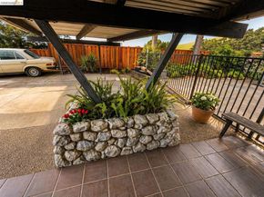 5284 Camino Alta Mira, Castro Valley CA 94546