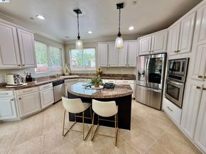 1284 Riesling Cir, Livermore CA 94550