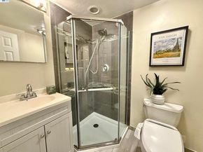 1284 Riesling Cir, Livermore CA 94550