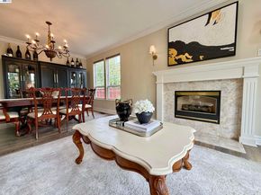 1284 Riesling Cir, Livermore CA 94550
