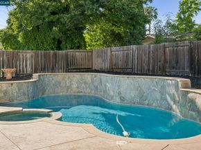 510 Mt Dell Drive, Clayton CA 94517