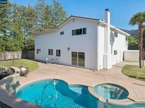 510 Mt Dell Drive, Clayton CA 94517
