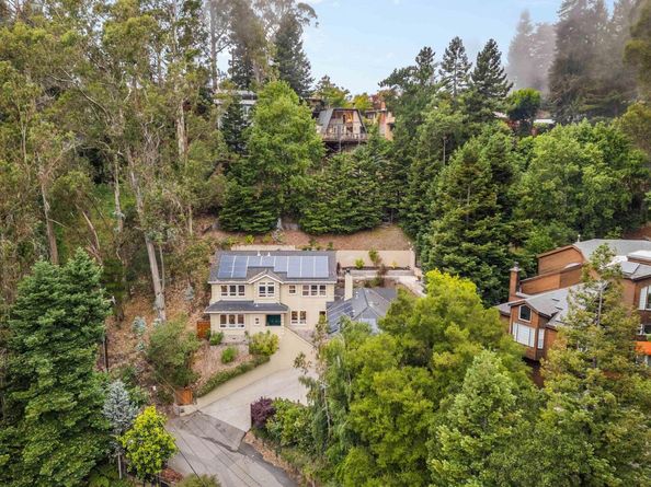 7010 Pinehaven Rd, Oakland CA 94611