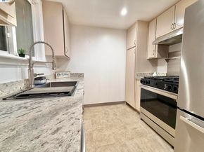 22570 Thelma St, Hayward CA 94541