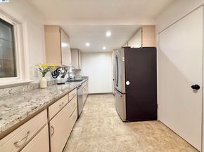22570 Thelma St, Hayward CA 94541