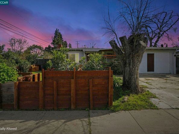 1990 Sunshine Dr, Concord CA 94520