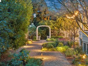1121 Bay Street, Alameda CA 94501