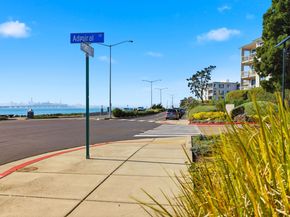4 Admiral Drive 226, Emeryville CA 94608