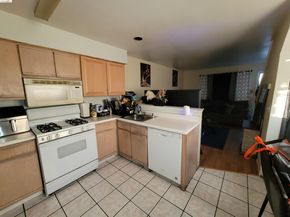 1826 Vicksburg Ave, Oakland CA 94601