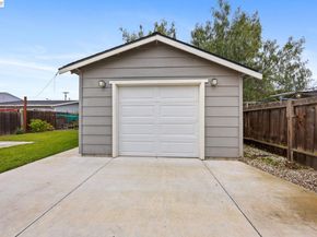 560 N M St, Livermore CA 94551