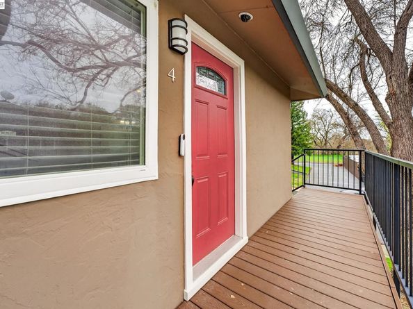 8185 Arroyo Dr 4, Pleasanton CA 94588