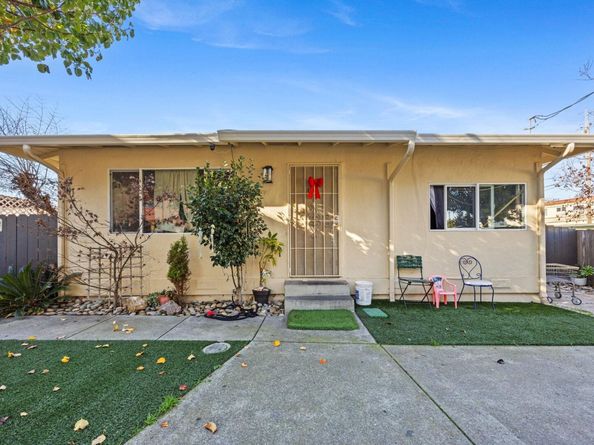 22241 S Garden Ave, Hayward CA 94541