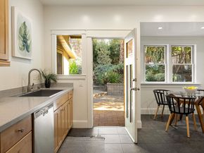 3942 Woodruff Ave, Oakland CA 94602