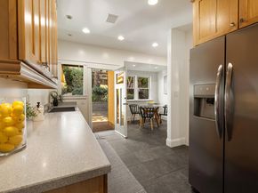 3942 Woodruff Ave, Oakland CA 94602