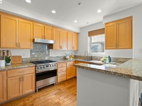 157 Zephyr Pl 109, Livermore CA 94550