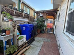 1698 151st Ave, Ashland CA 94578