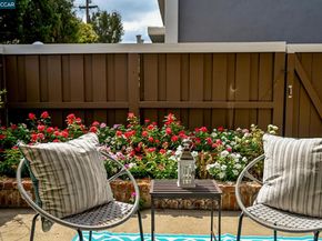 1218 Hookston Rd, Concord CA 94518