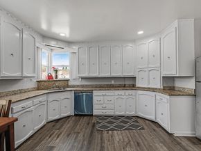 5707 Carberry Ave, Oakland CA 94609